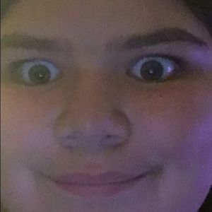 Meet your Posher, Jazmine